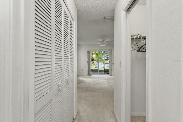 5657 29TH STREET CIRCLE E, Bradenton, FL 34203