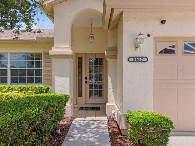 5657 29TH STREET CIRCLE E, Bradenton, FL 34203