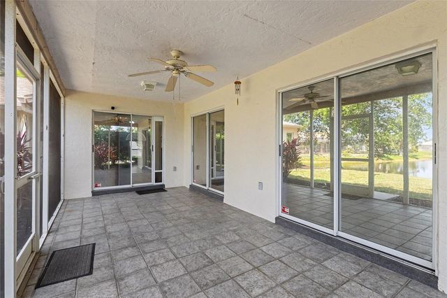 5657 29TH STREET CIRCLE E, Bradenton, FL 34203