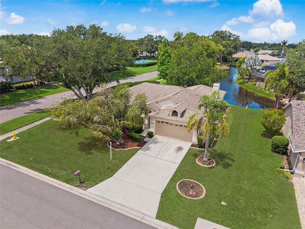 5657 29TH STREET CIRCLE E, Bradenton, FL 34203