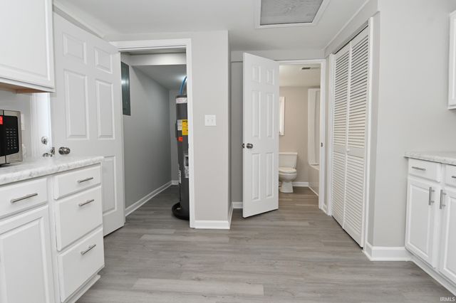 805 S 17th Street, Elwood, IN 46036
