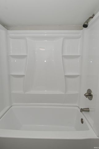805 S 17th Street, Elwood, IN 46036
