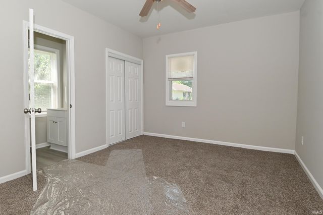 805 S 17th Street, Elwood, IN 46036
