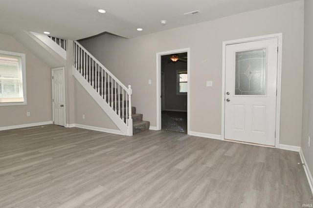 805 S 17th Street, Elwood, IN 46036