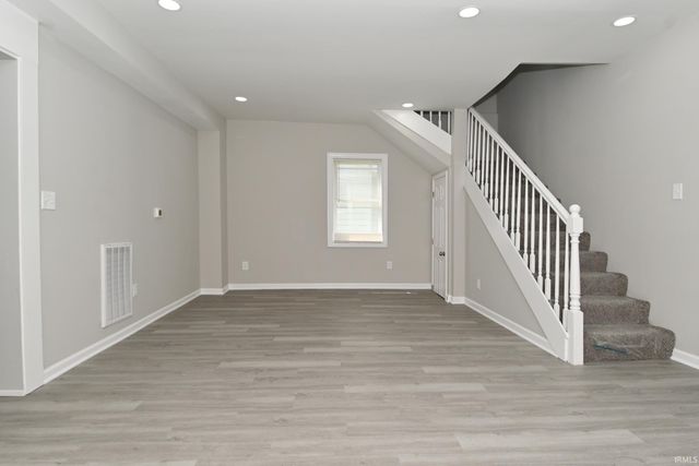 805 S 17th Street, Elwood, IN 46036