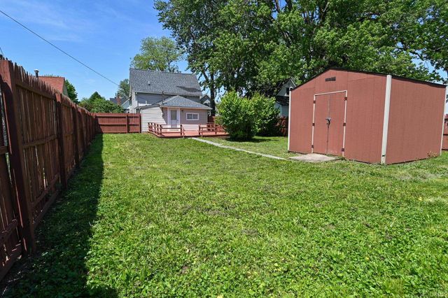 805 S 17th Street, Elwood, IN 46036