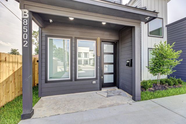 8502 Safeguard Street B, Houston, TX 77051
