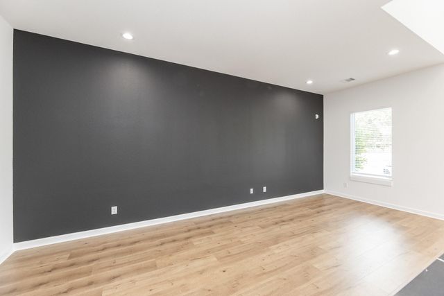 8502 Safeguard Street B, Houston, TX 77051