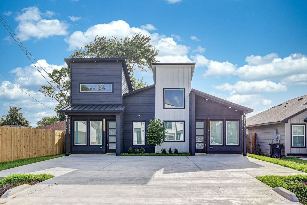 8502 Safeguard Street B, Houston, TX 77051