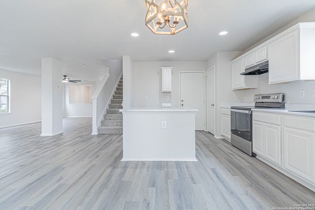 6615 Suncliff Crst, San Antonio, TX 78238