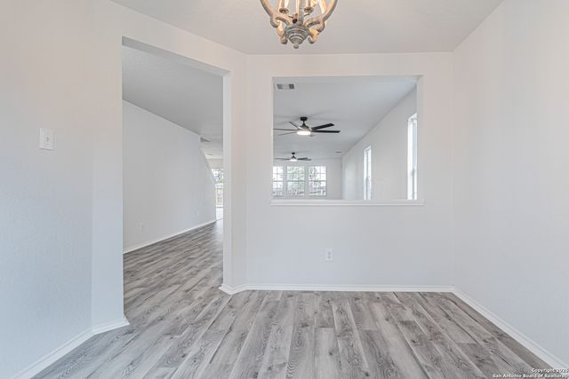 6615 Suncliff Crst, San Antonio, TX 78238