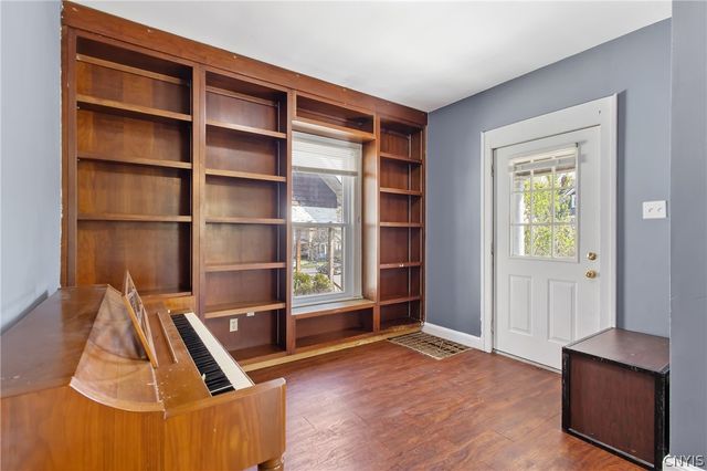 125 Kensington & Lancaster Road, Syracuse, NY 13210