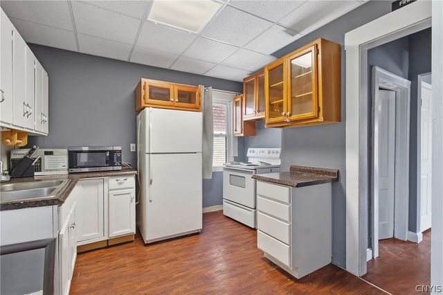 125 Kensington & Lancaster Road, Syracuse, NY 13210