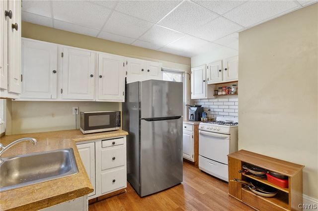 125 Kensington & Lancaster Road, Syracuse, NY 13210