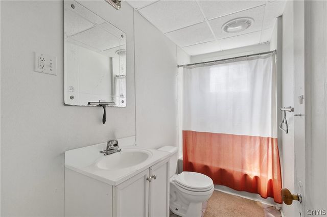 125 Kensington & Lancaster Road, Syracuse, NY 13210