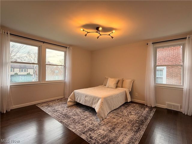 3921 Faversham Road, University Heights, OH 44118