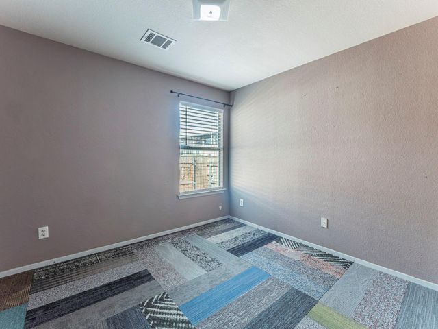 909 W Rundberg LN, Austin, TX 78758