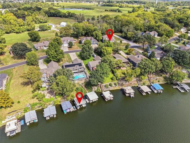 433 N Winnebago Drive, Lake Winnebago, MO 64034