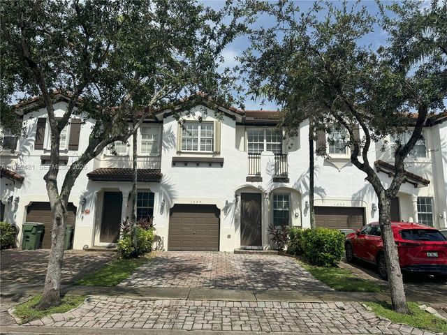 1048 NE 30th Ave 1048, Homestead, FL 33033