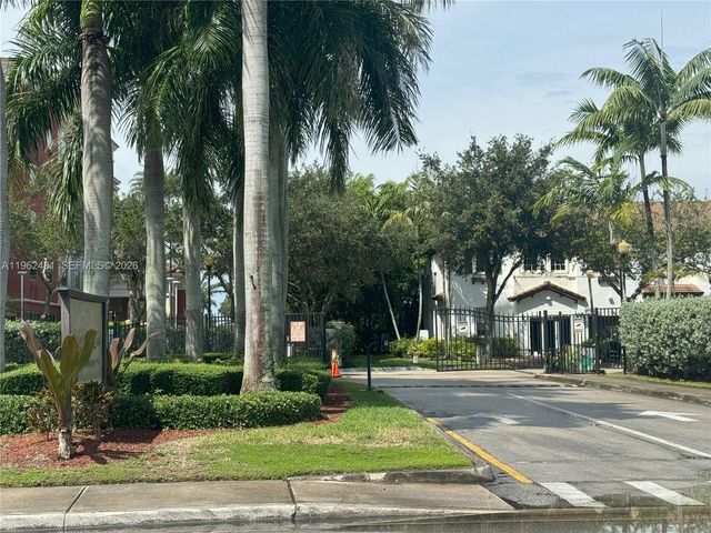 1048 NE 30th Ave 1048, Homestead, FL 33033