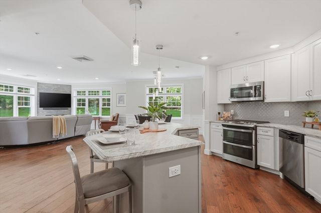 11 Executive Drive 113, Stoneham, MA 02180