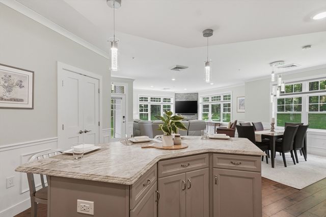 11 Executive Drive 113, Stoneham, MA 02180