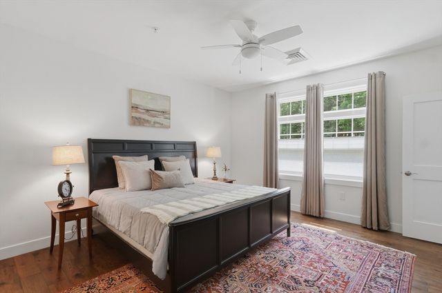 11 Executive Drive 113, Stoneham, MA 02180