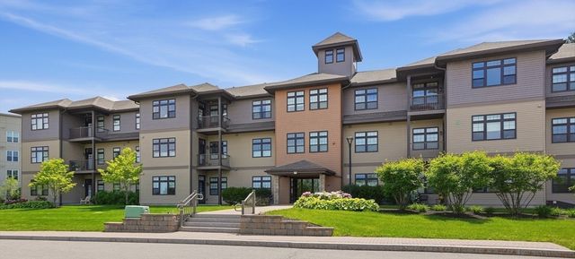 11 Executive Drive 113, Stoneham, MA 02180