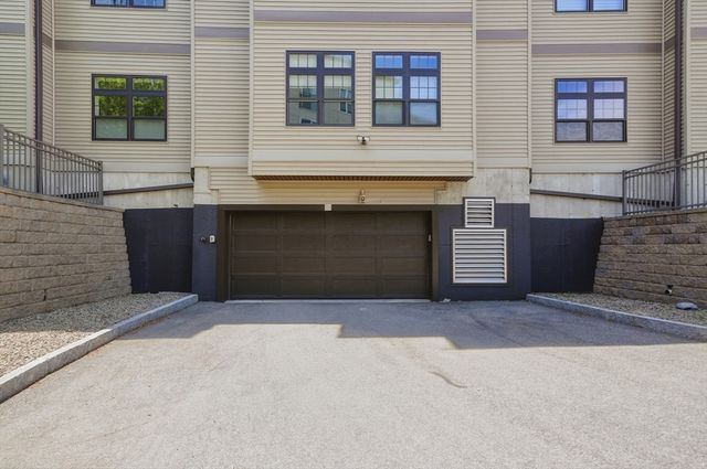 11 Executive Drive 113, Stoneham, MA 02180