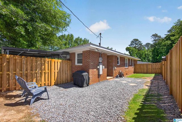 2050 OLDFIELD ROAD, Sylacauga, AL 35150
