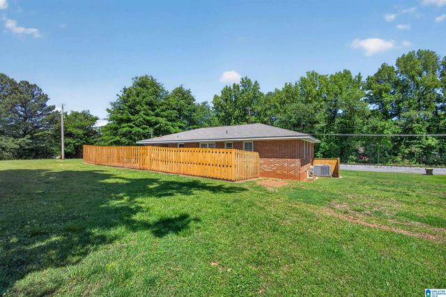 2050 OLDFIELD ROAD, Sylacauga, AL 35150