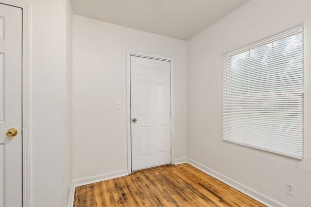 54 E Kearney Boulevard, Fresno, CA 93706