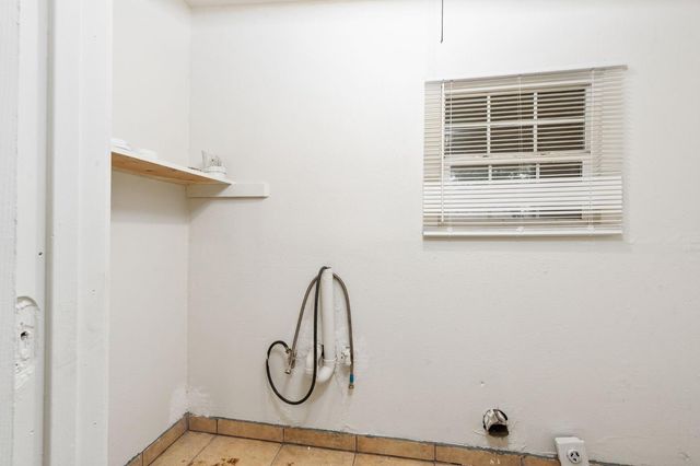 54 E Kearney Boulevard, Fresno, CA 93706