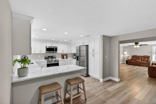 823 RIVERSIDE DRIVE, Tarpon Springs, FL 34689