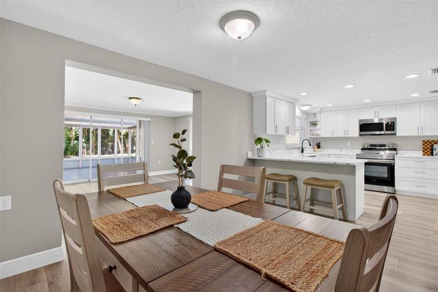 823 RIVERSIDE DRIVE, Tarpon Springs, FL 34689