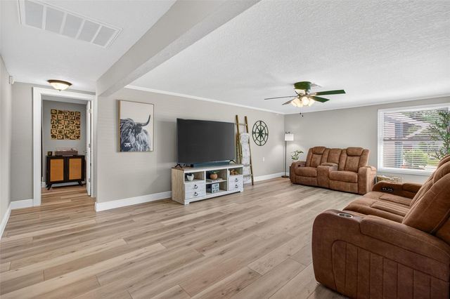 823 RIVERSIDE DRIVE, Tarpon Springs, FL 34689