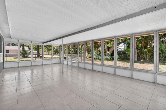 823 RIVERSIDE DRIVE, Tarpon Springs, FL 34689