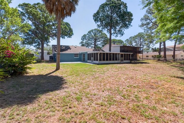 823 RIVERSIDE DRIVE, Tarpon Springs, FL 34689