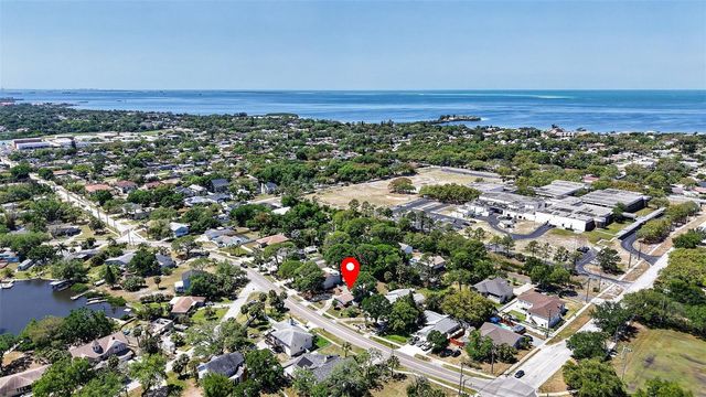 823 RIVERSIDE DRIVE, Tarpon Springs, FL 34689