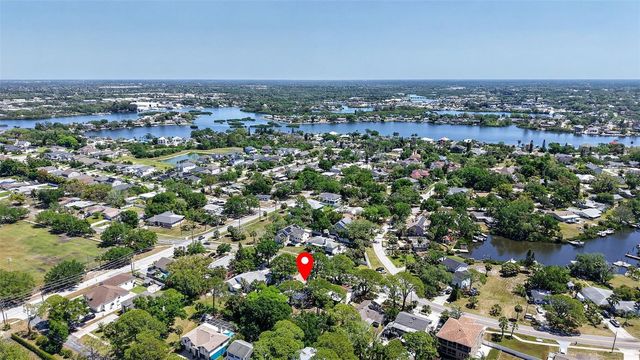 823 RIVERSIDE DRIVE, Tarpon Springs, FL 34689