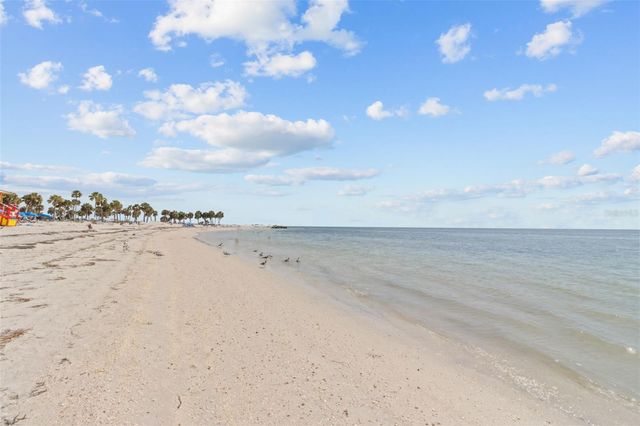 823 RIVERSIDE DRIVE, Tarpon Springs, FL 34689