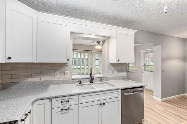 8532 SW 93RD PLACE B, Ocala, FL 34481