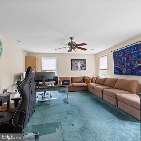 34 JOY CIR, Barto, PA 19504