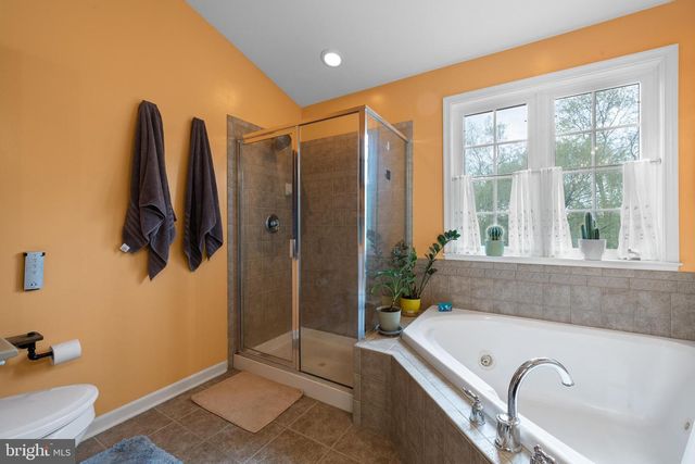 34 JOY CIR, Barto, PA 19504