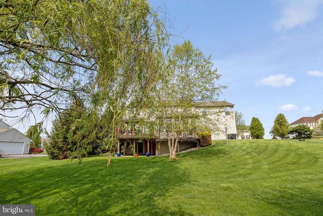 34 JOY CIR, Barto, PA 19504