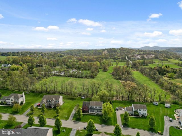 34 JOY CIR, Barto, PA 19504