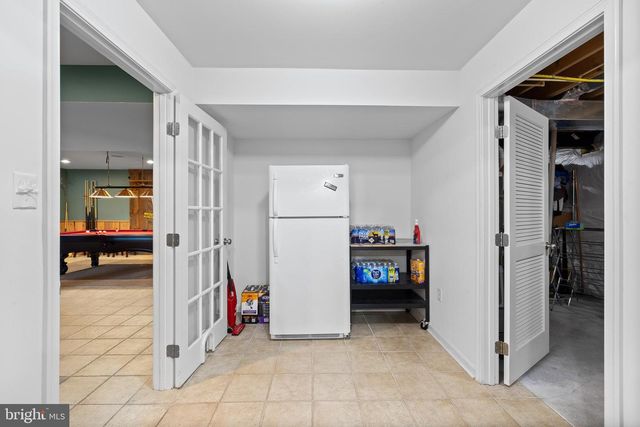 34 JOY CIR, Barto, PA 19504