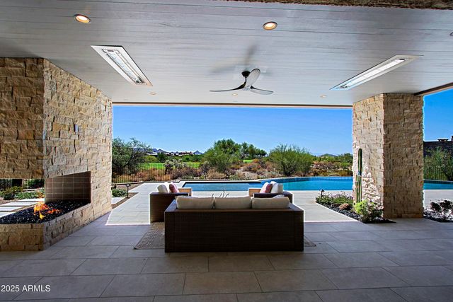 9989 E ALEKA Way 337, Scottsdale, AZ 85262