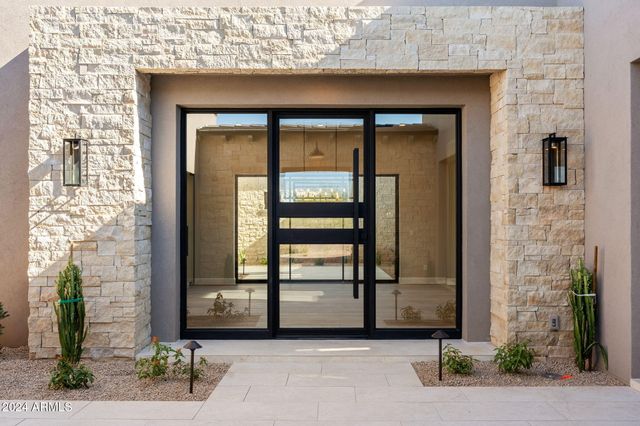 9989 E ALEKA Way 337, Scottsdale, AZ 85262