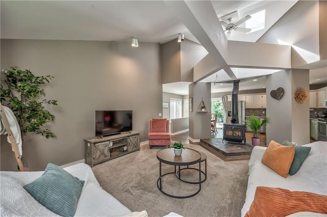 105 E Cedar Street, Spring Hill, KS 66083